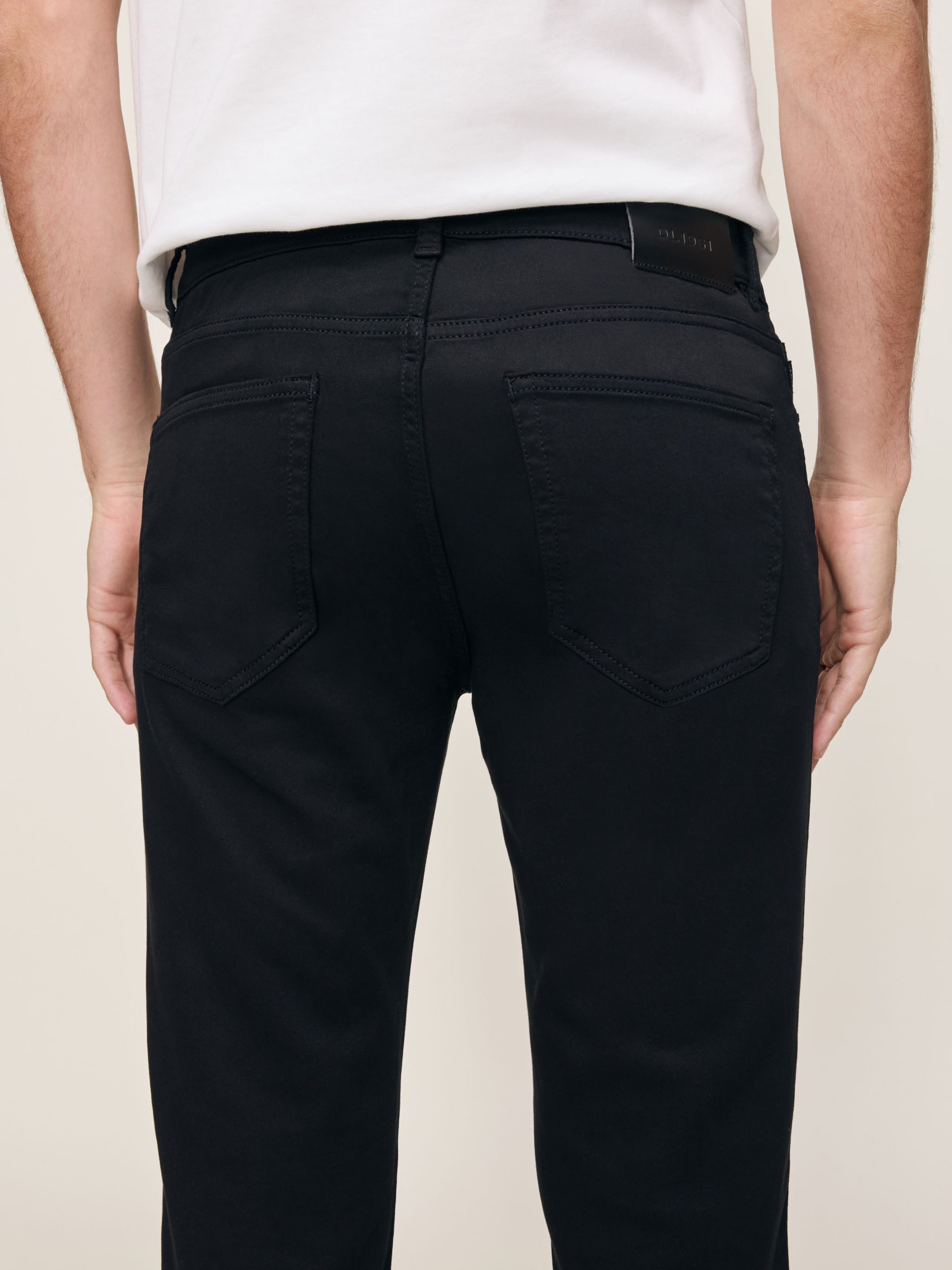 Russell Slim Straight Jeans | Cavern (Black)