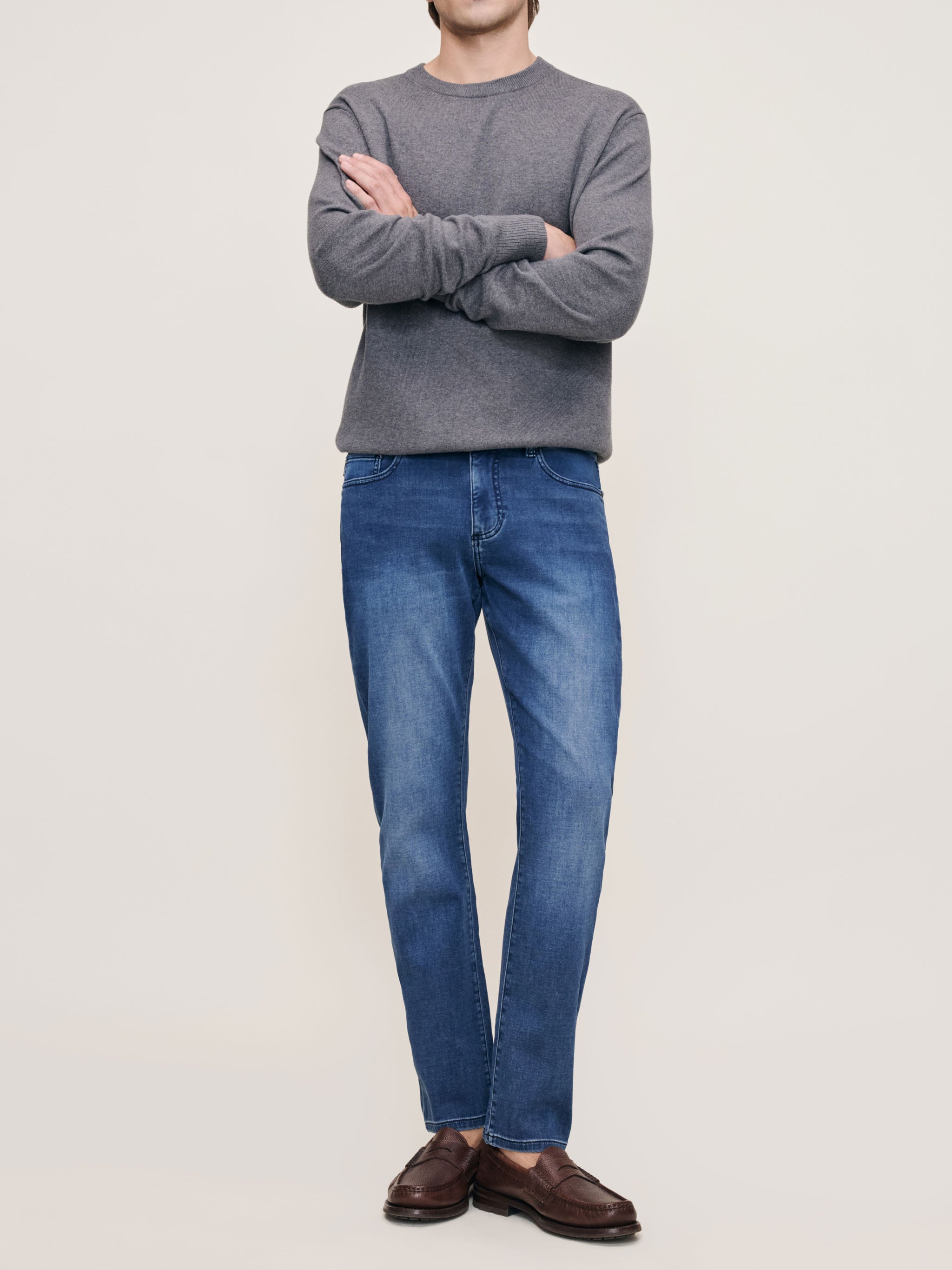 Russell Slim Straight Jeans | Chesapeake (Dark Indigo)