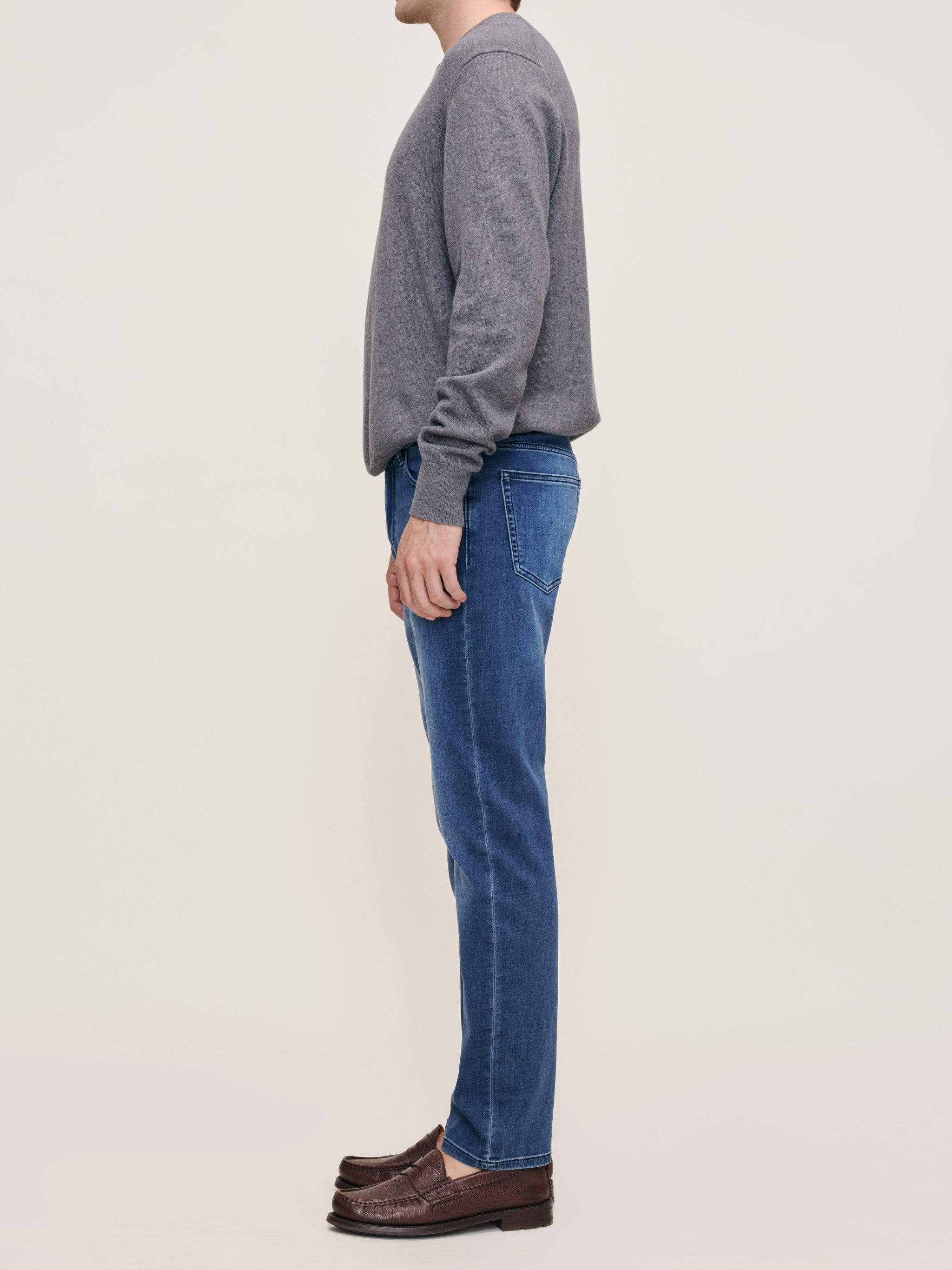 Russell Slim Straight Jeans | Chesapeake (Dark Indigo)