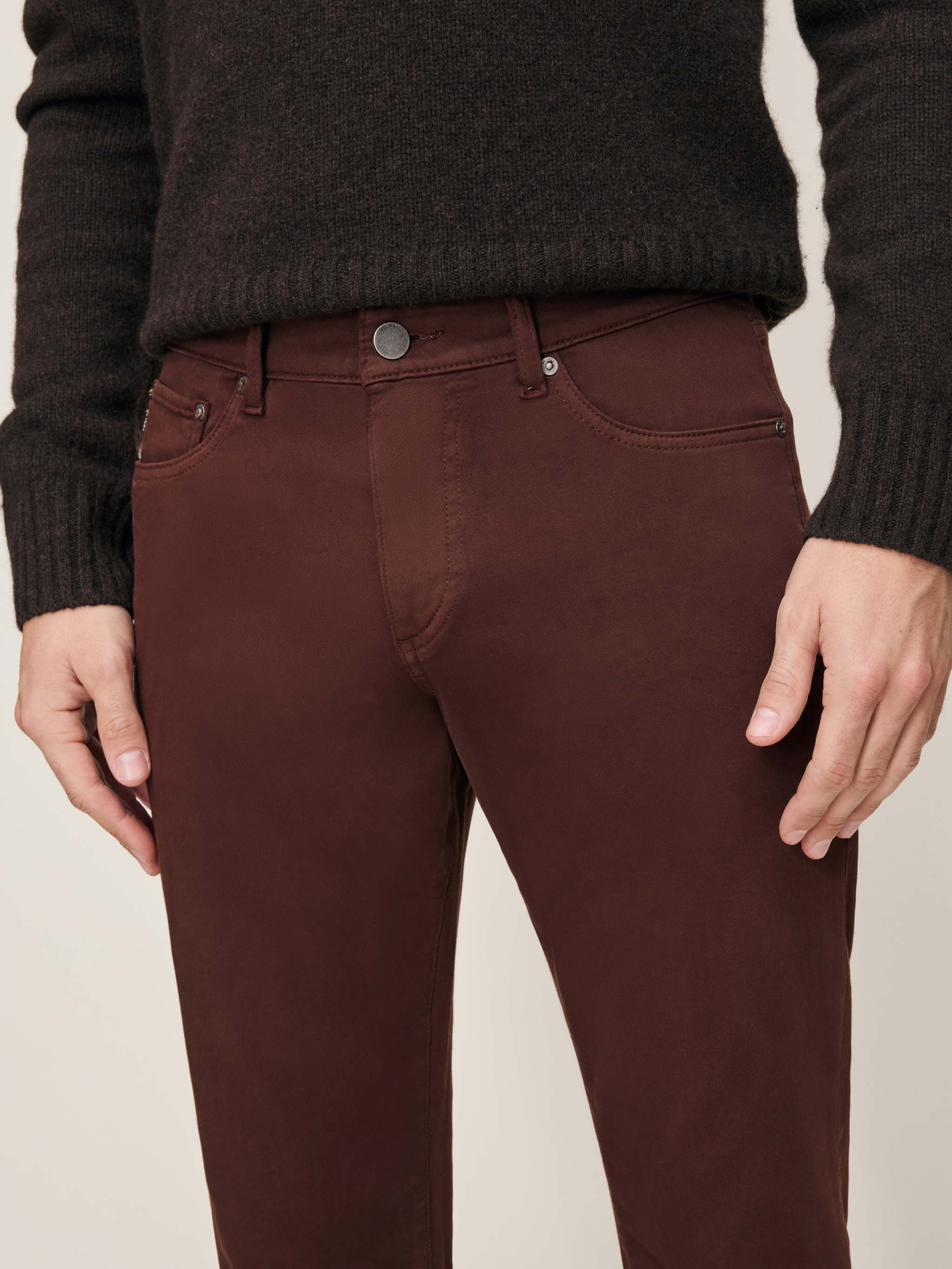 Russell Slim Straight Jeans | Chestnut