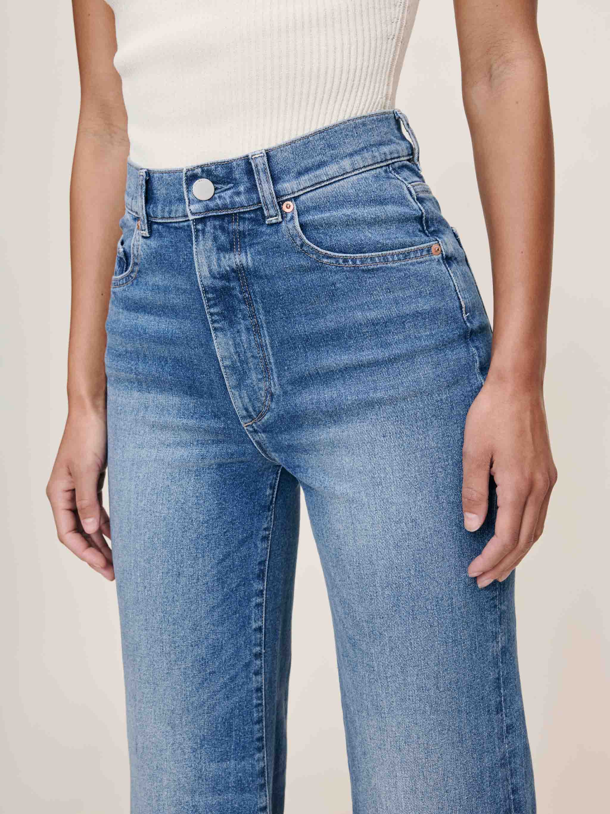 women's wide leg blue jean