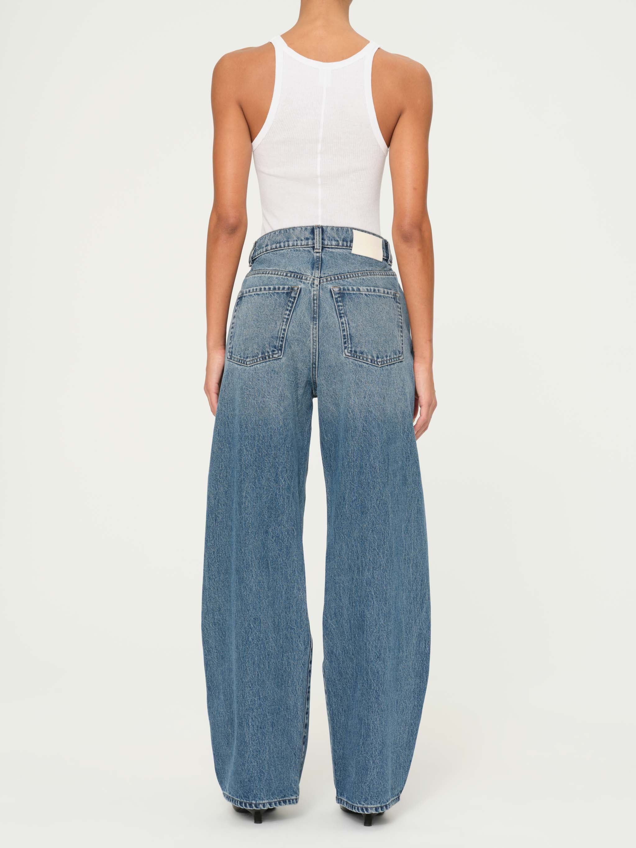 Taylor Relaxed Barrel Ultra High Rise 31