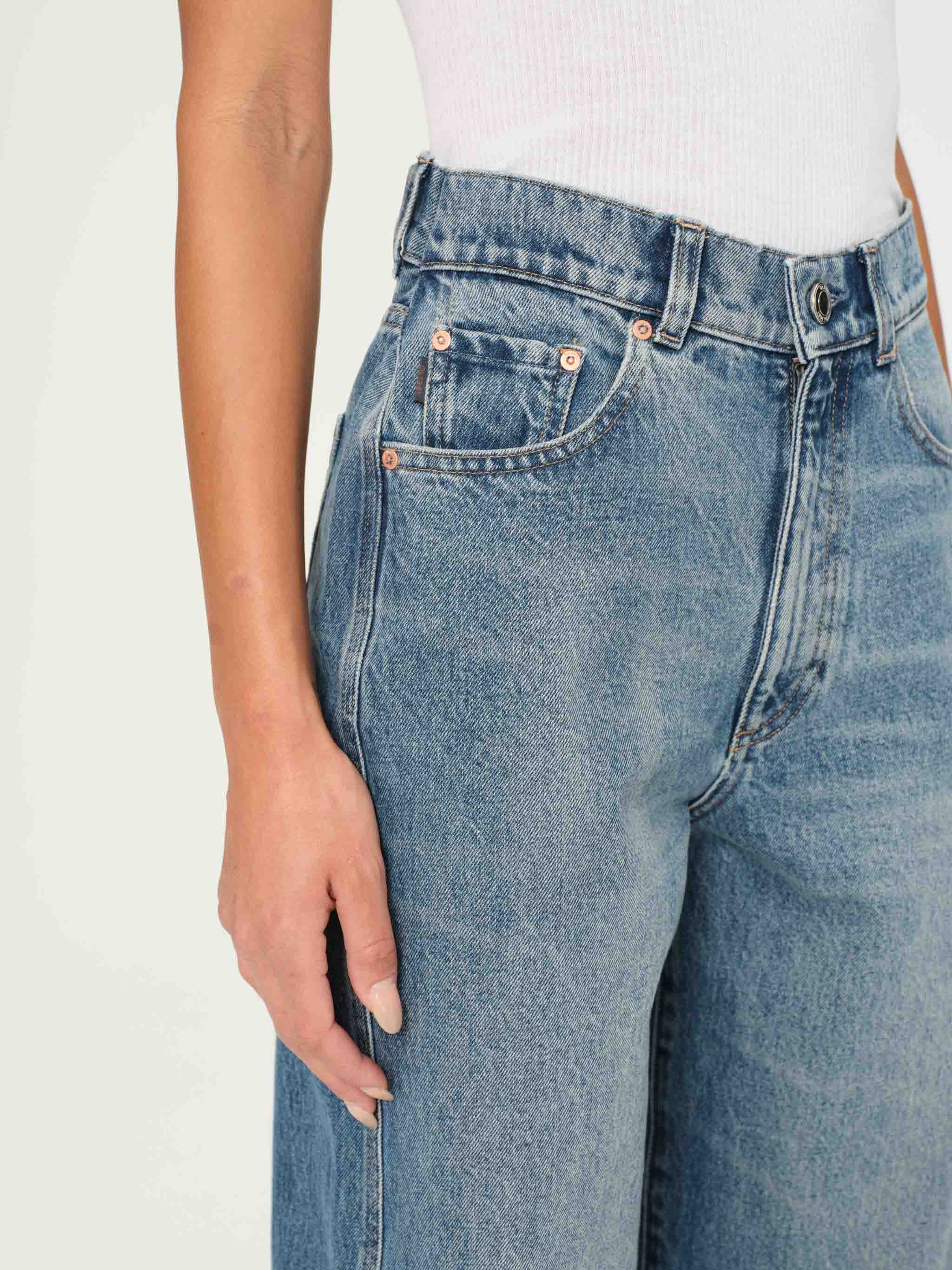 Taylor Relaxed Barrel Ultra High Rise 31