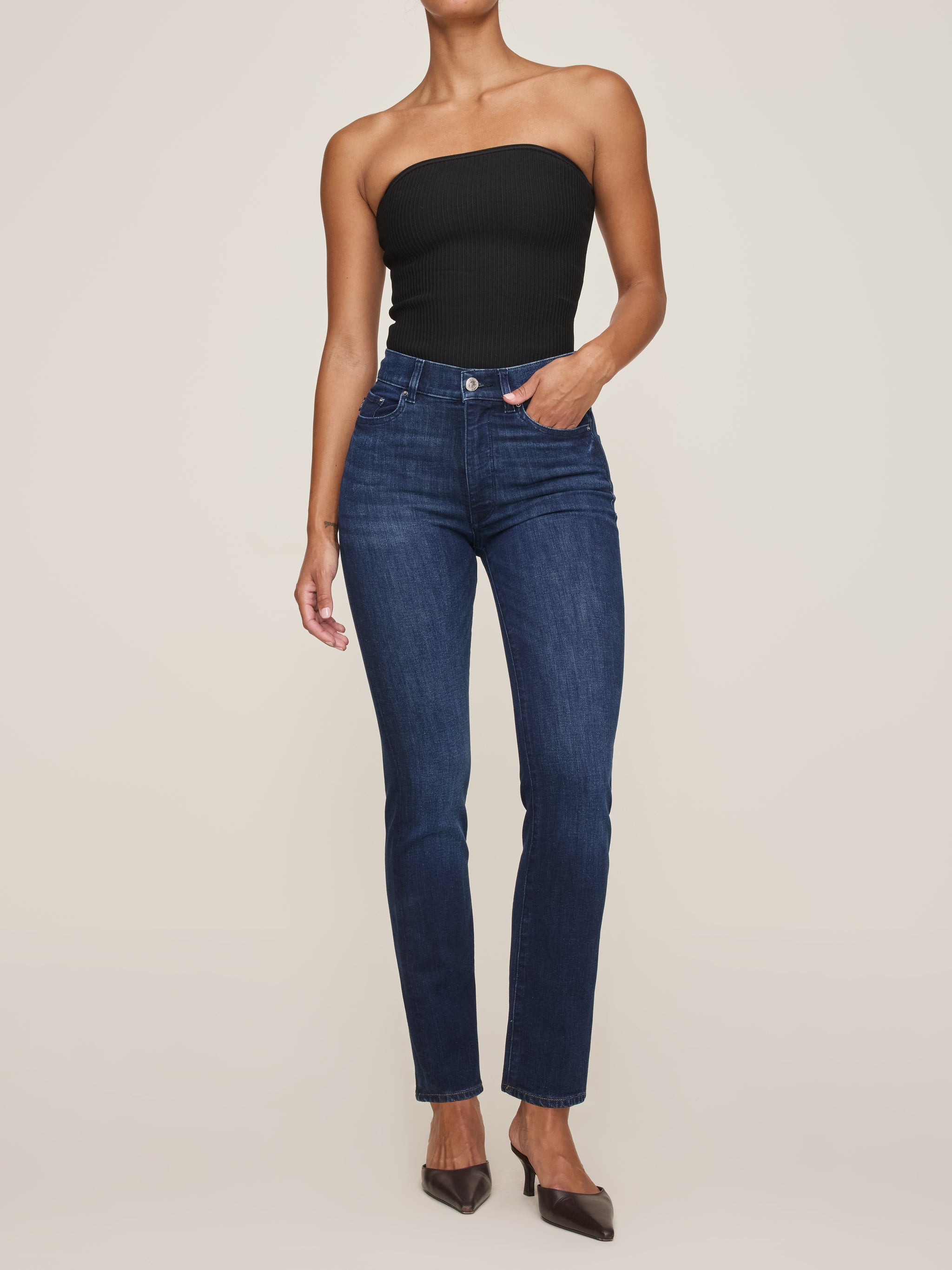 Halle Straight Petite High Rise Instasculpt™ 25.5