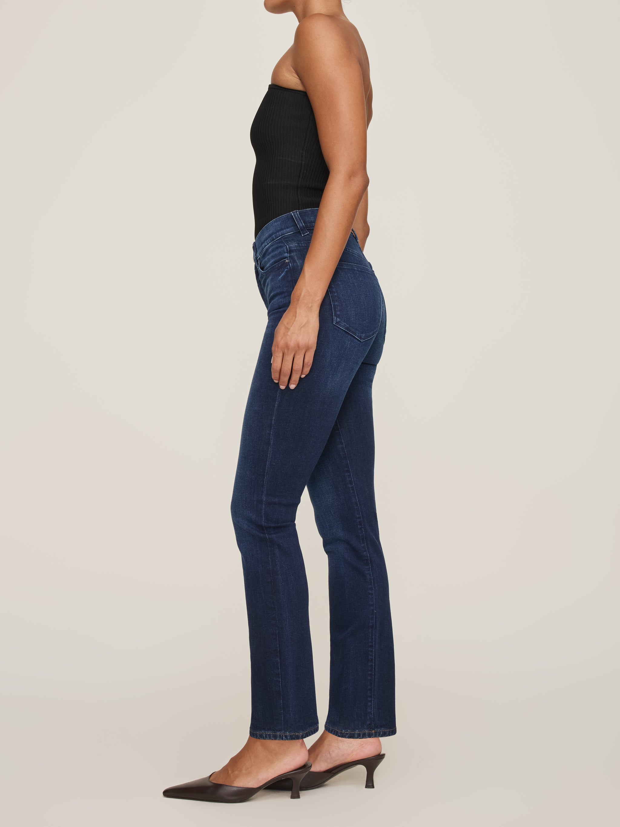 Halle Straight Petite High Rise Instasculpt™ 25.5