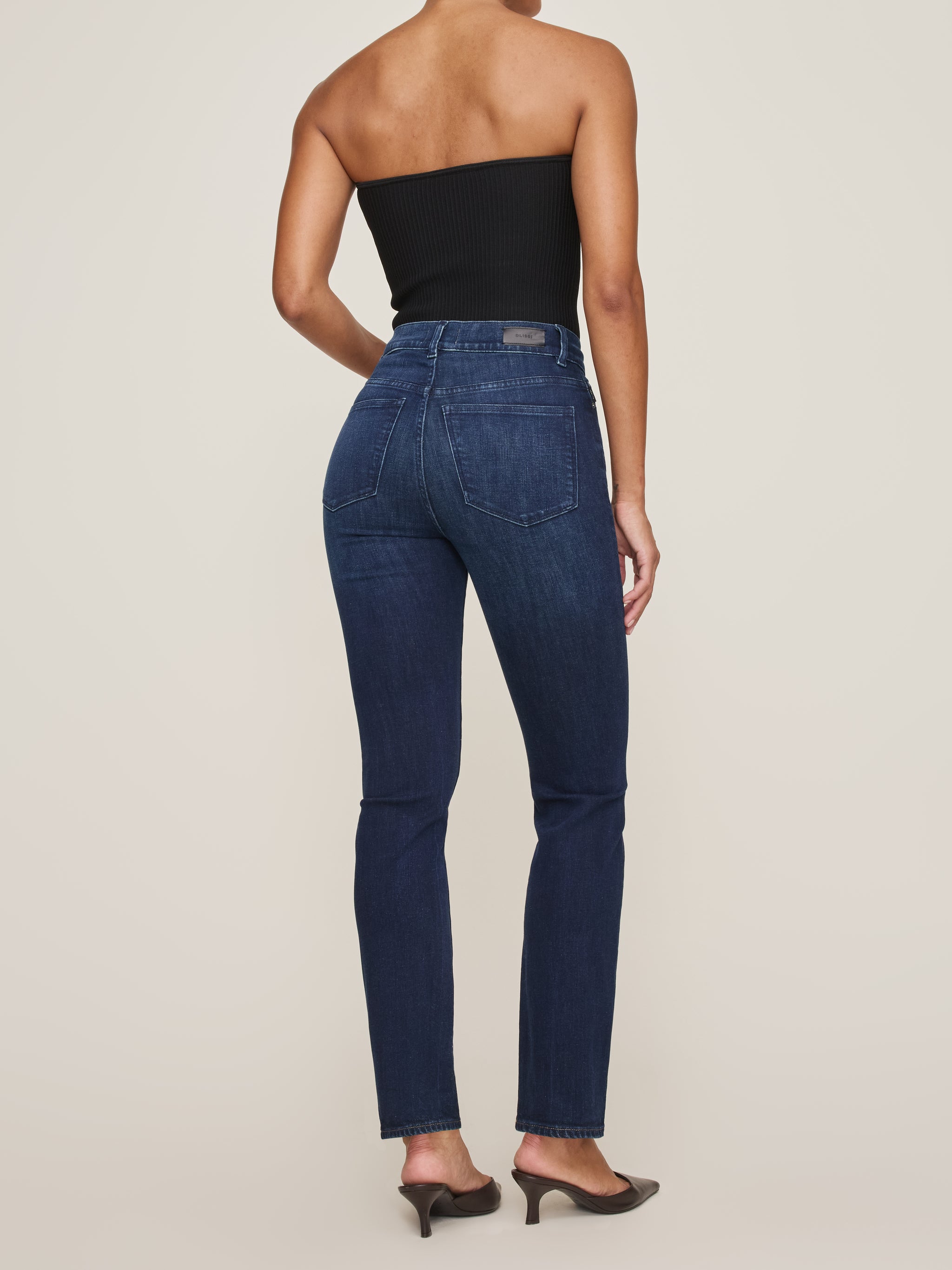 Halle Straight Petite High Rise Instasculpt™ 25.5