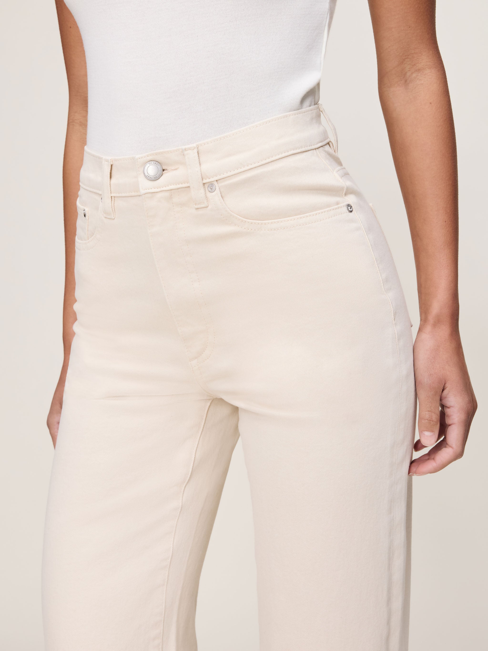 women's straight white jeans