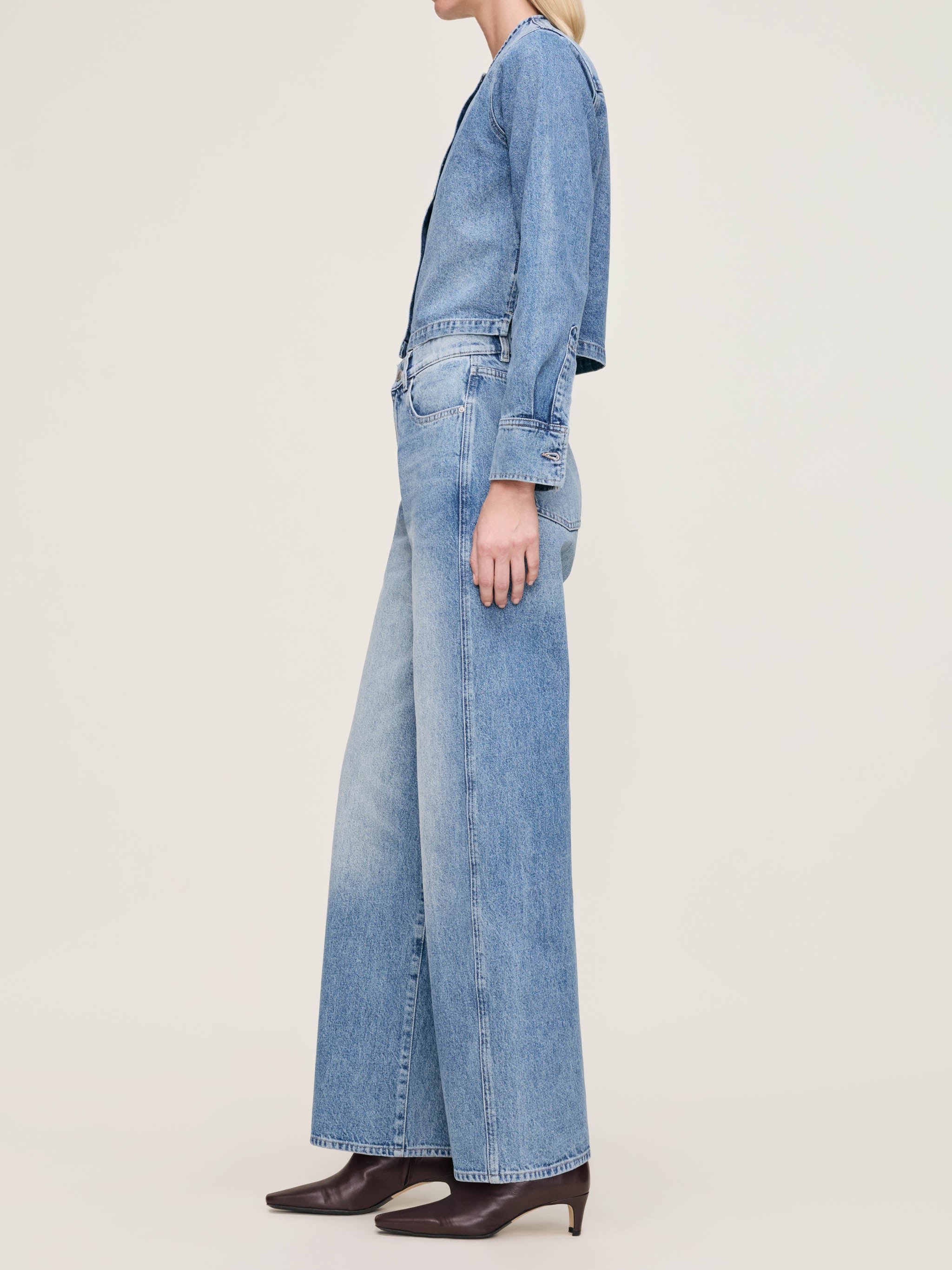 women's barrel blue jean