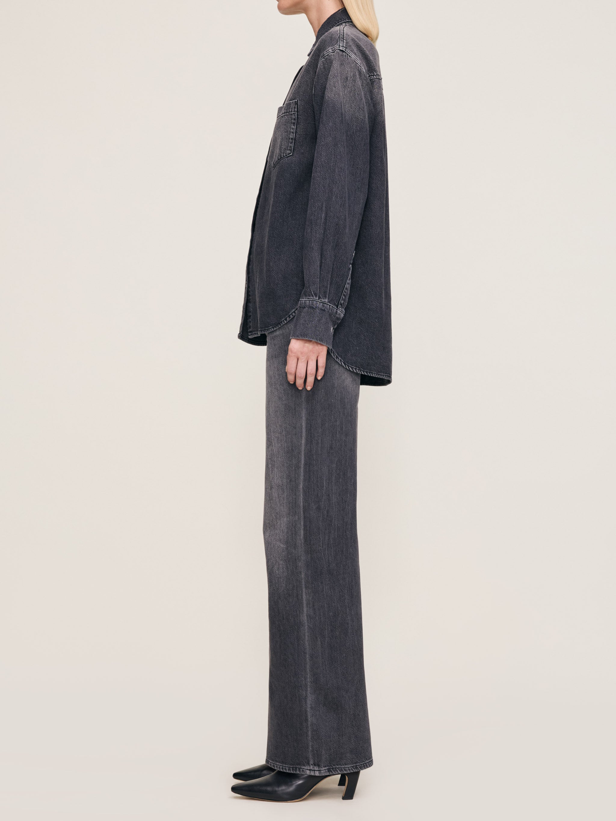 women's shirt black jean