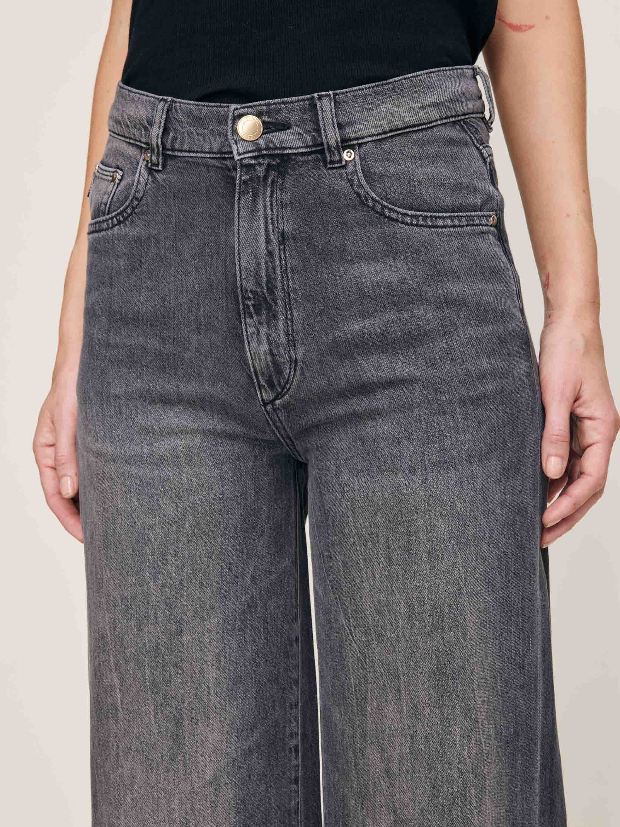 Hepburn Wide Leg High Rise 32