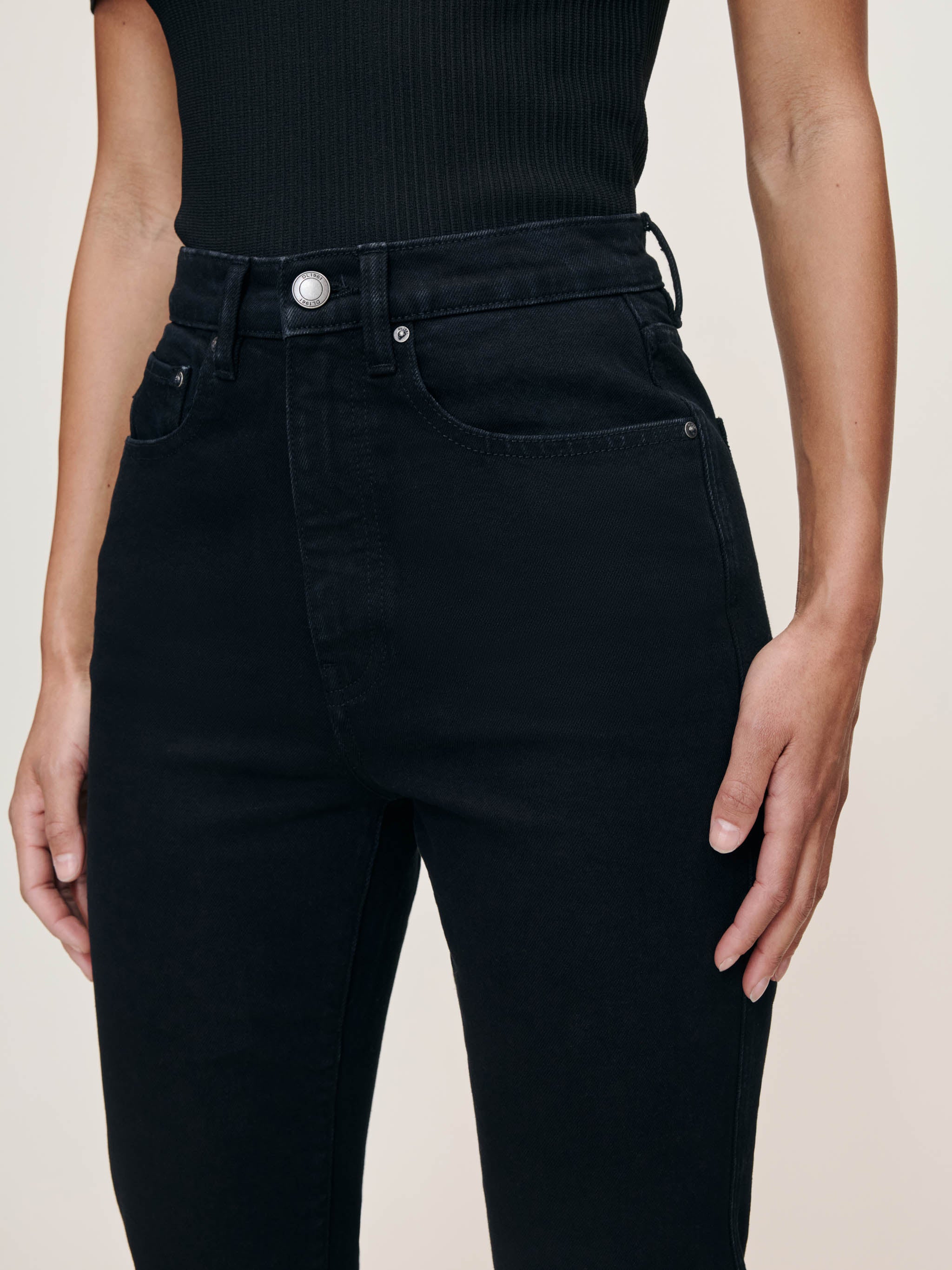 women's cigarette black jeans
