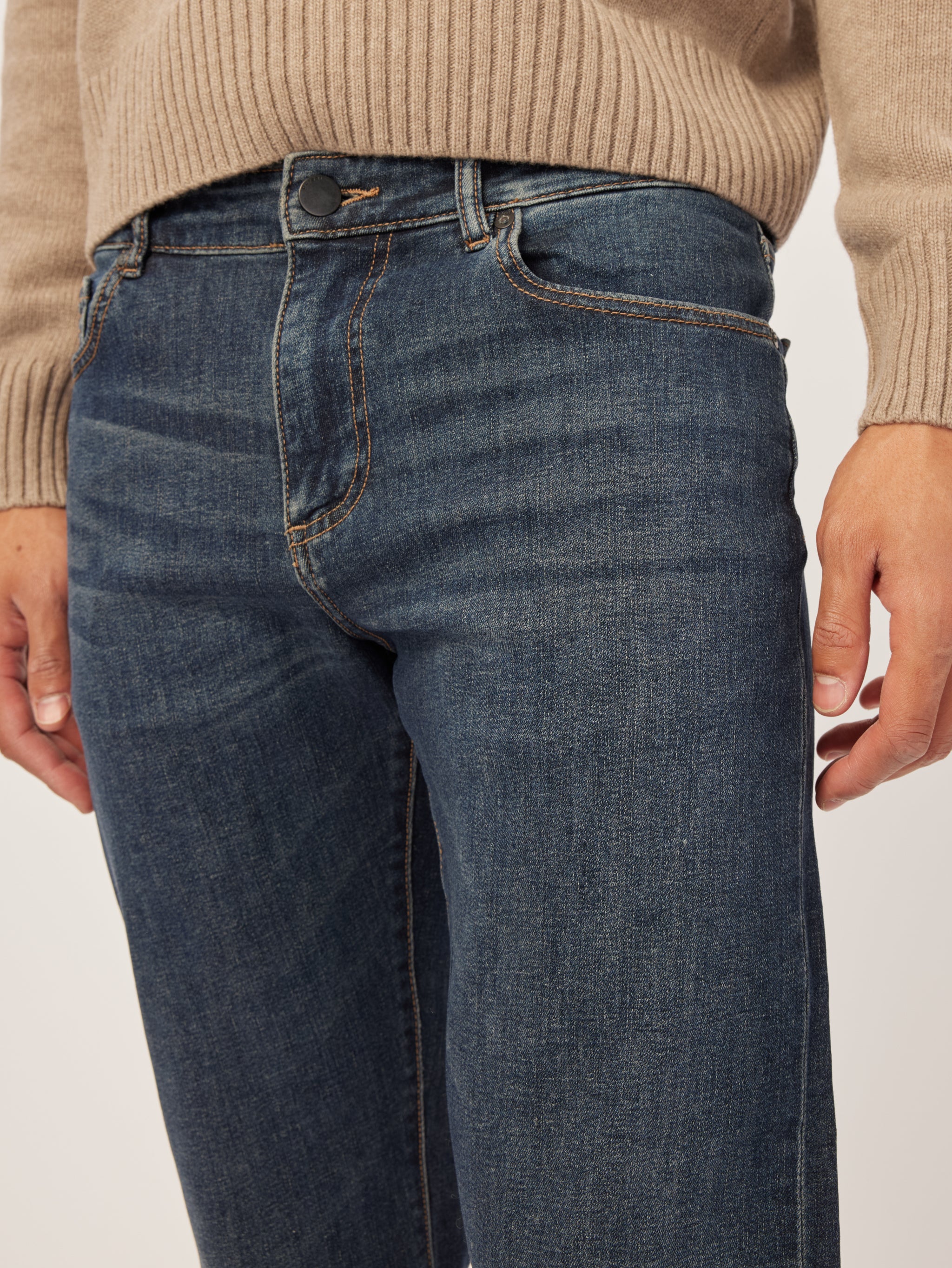 Russell Slim Straight | Hectic (Dark Indigo)