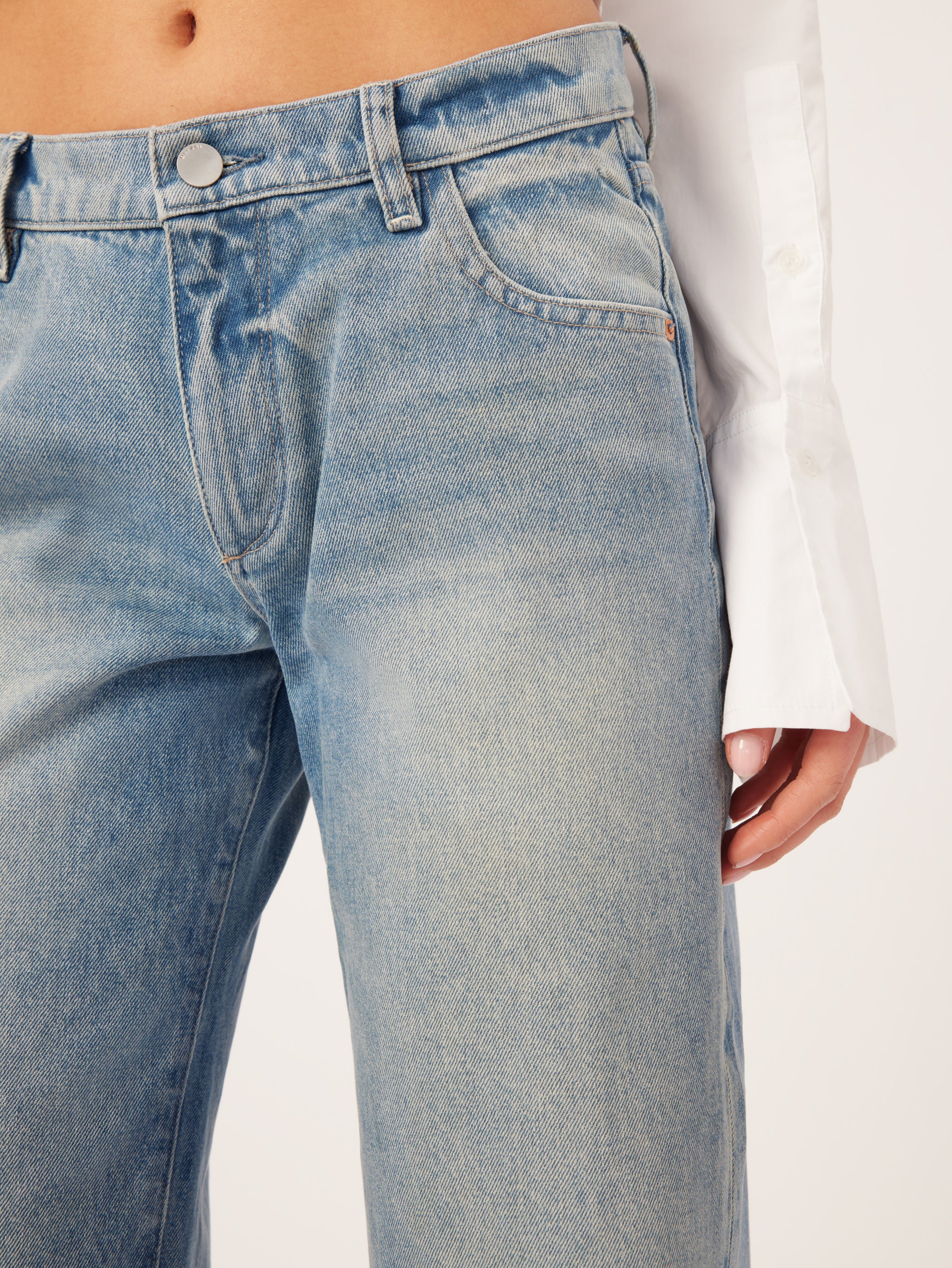 Ilia Barrel Low Rise Relaxed Vintage | Aged Mid