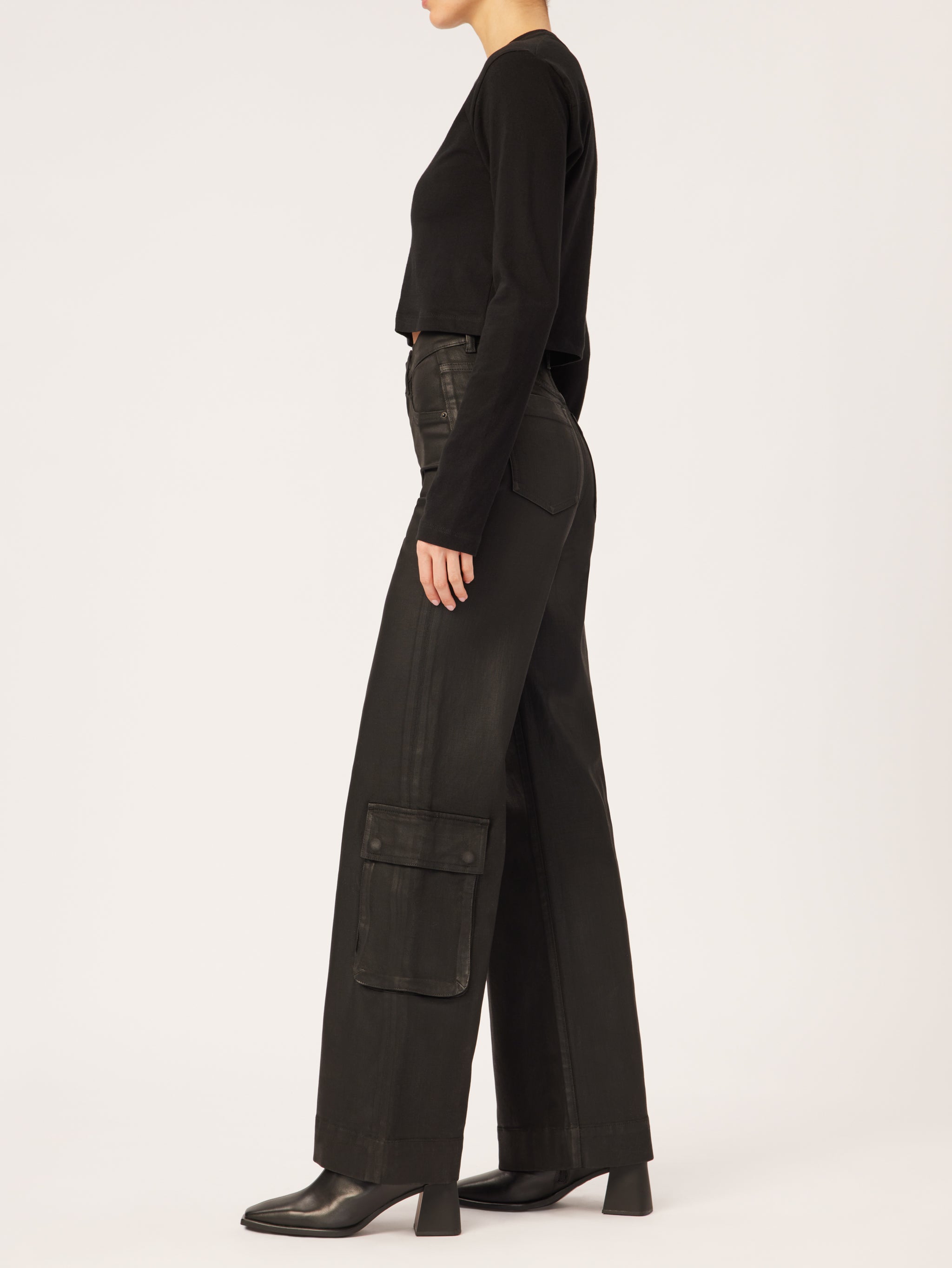 Hepburn Wide Leg  High Rise Vintage 32" | Black Coated Cargo