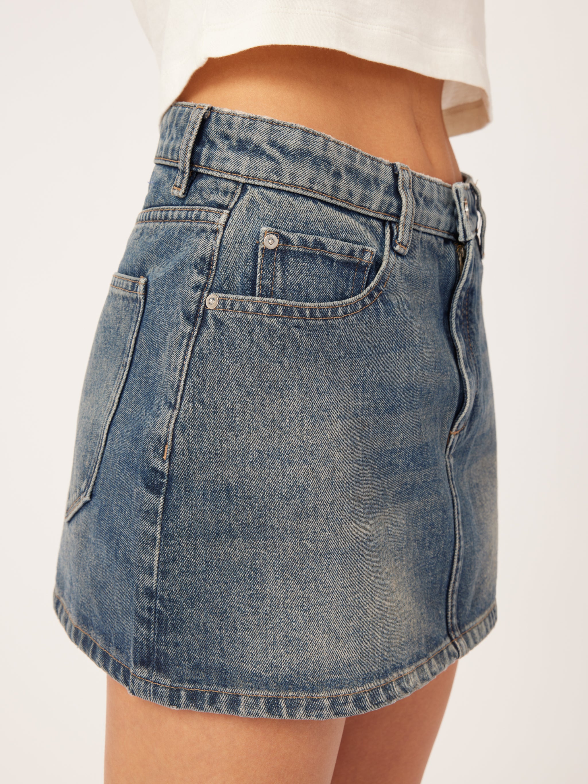 Alma Denim Low Rise Mini Skirt - Fisher | Sustainable Denim – DL1961