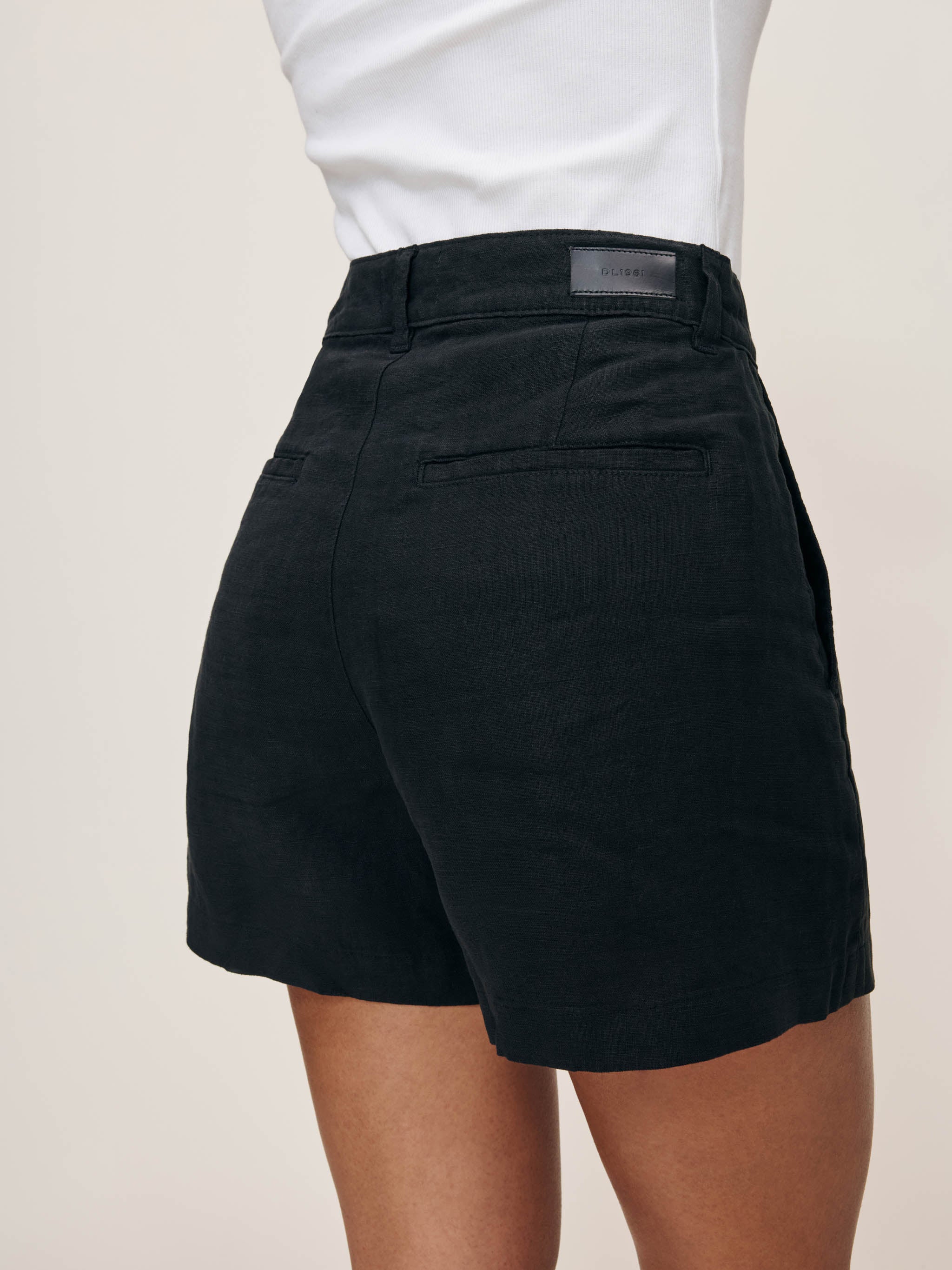 Sztori Brand High Rise Lounge Shorts High-Rise Dolphin Shorts Wild