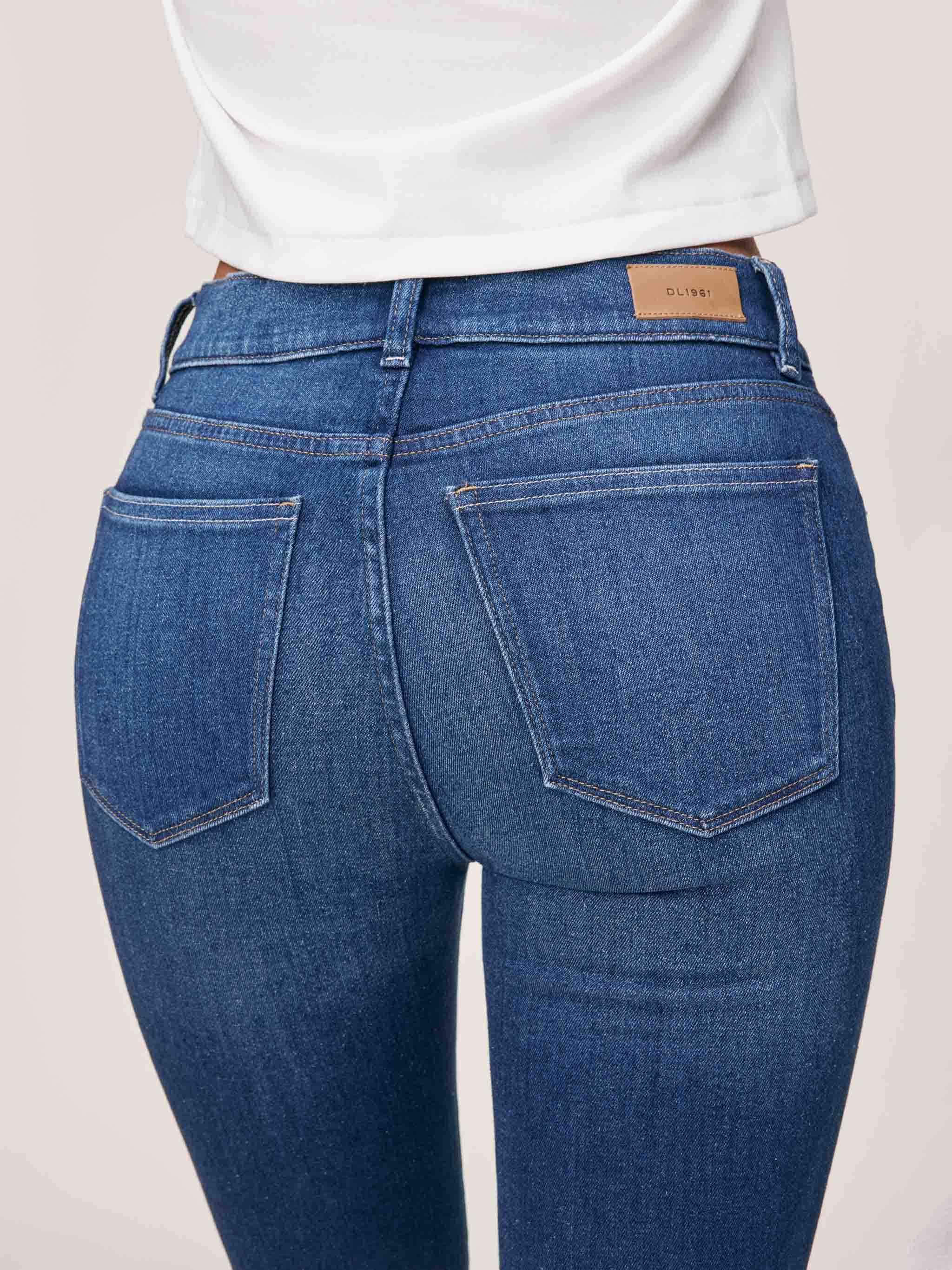 Mara Straight Mid Rise Instasculpt™ Ankle Jeans | Santa Monica