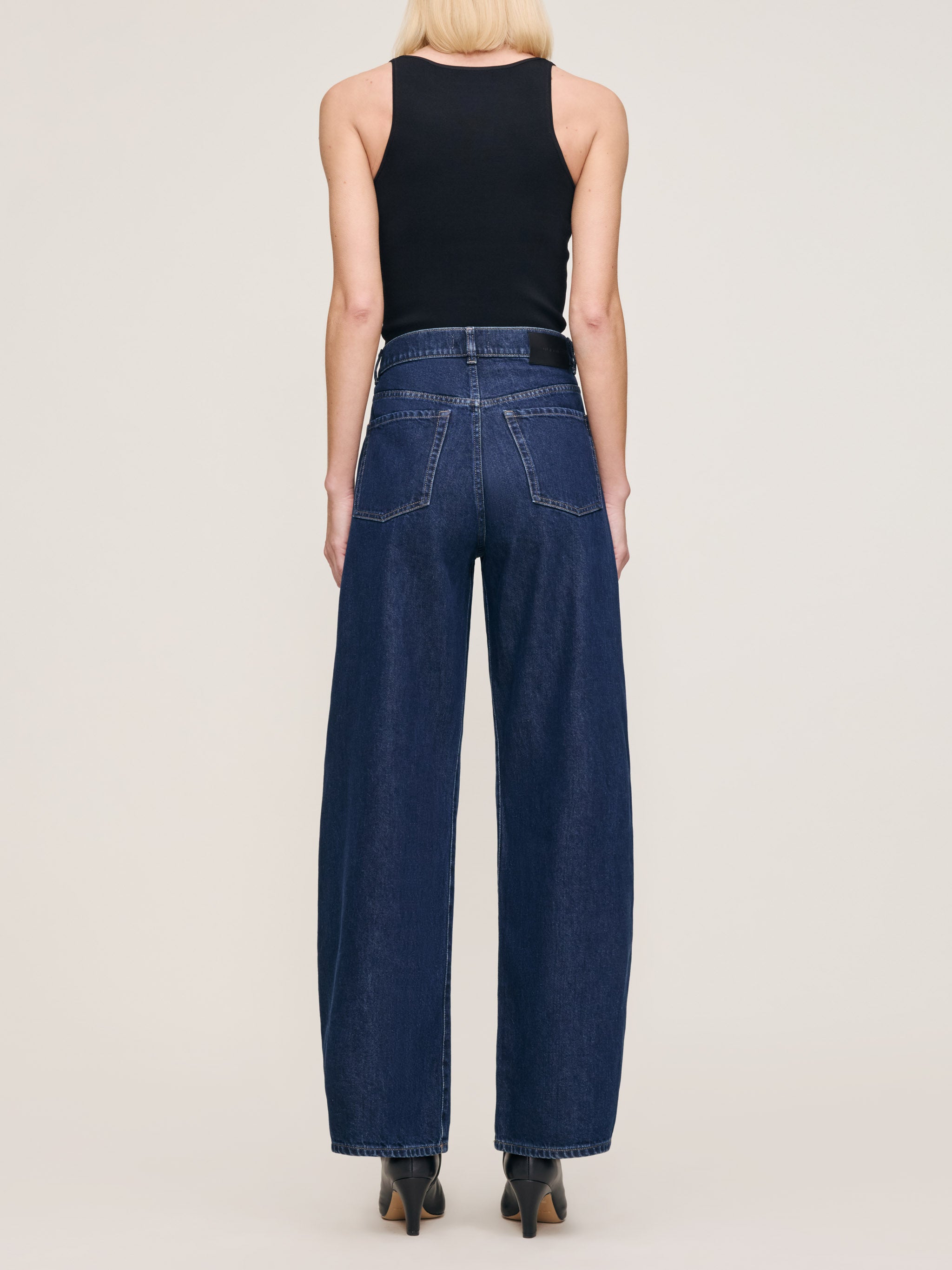 Taylor Relaxed Barrel Ultra High Rise 31