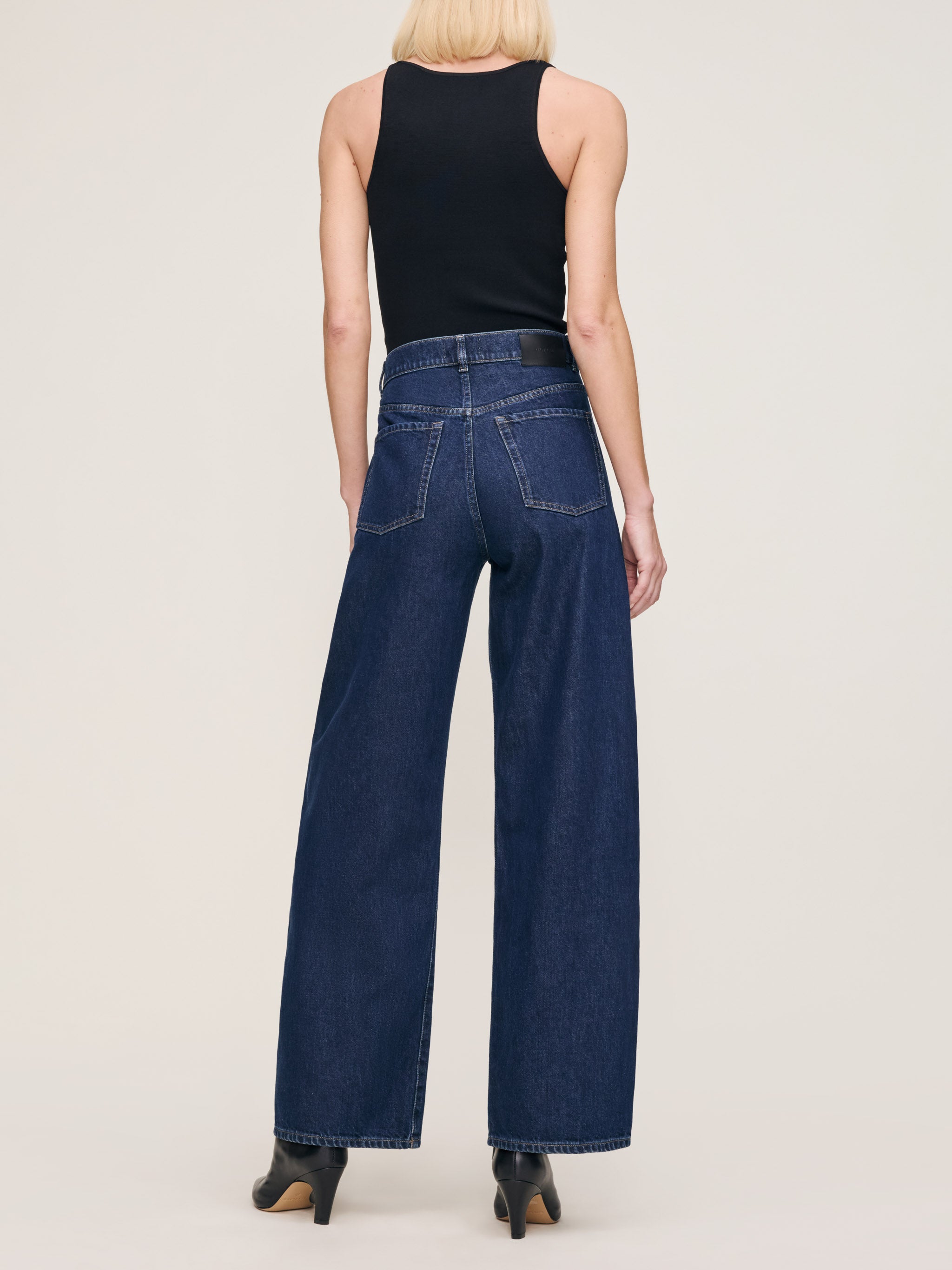 Taylor Relaxed Barrel Ultra High Rise 31