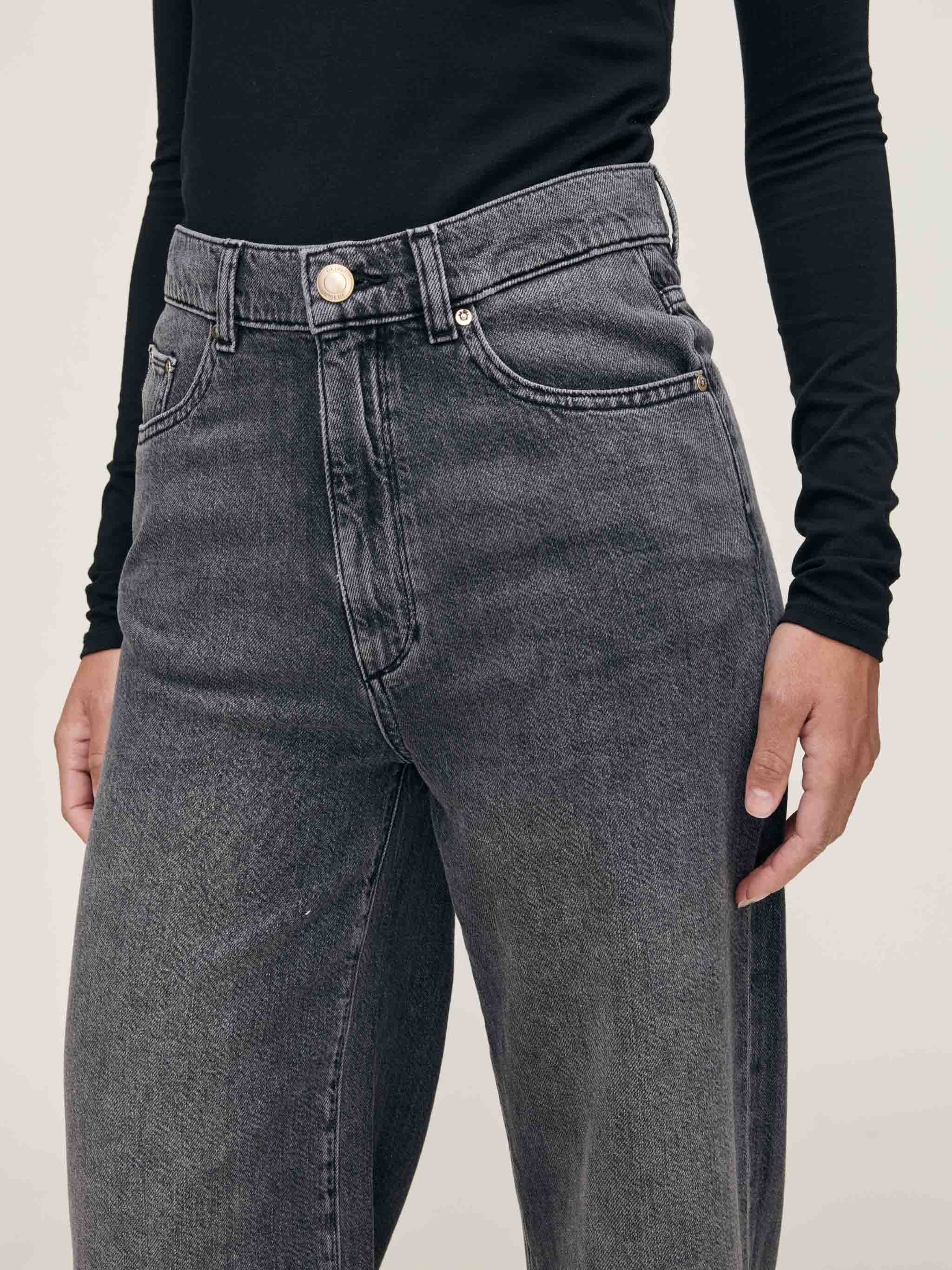 women's wide leg black jean