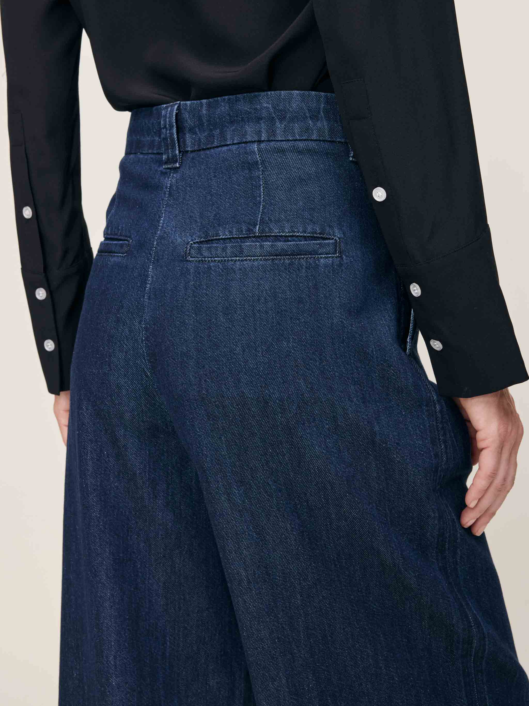 women's wide leg blue jean