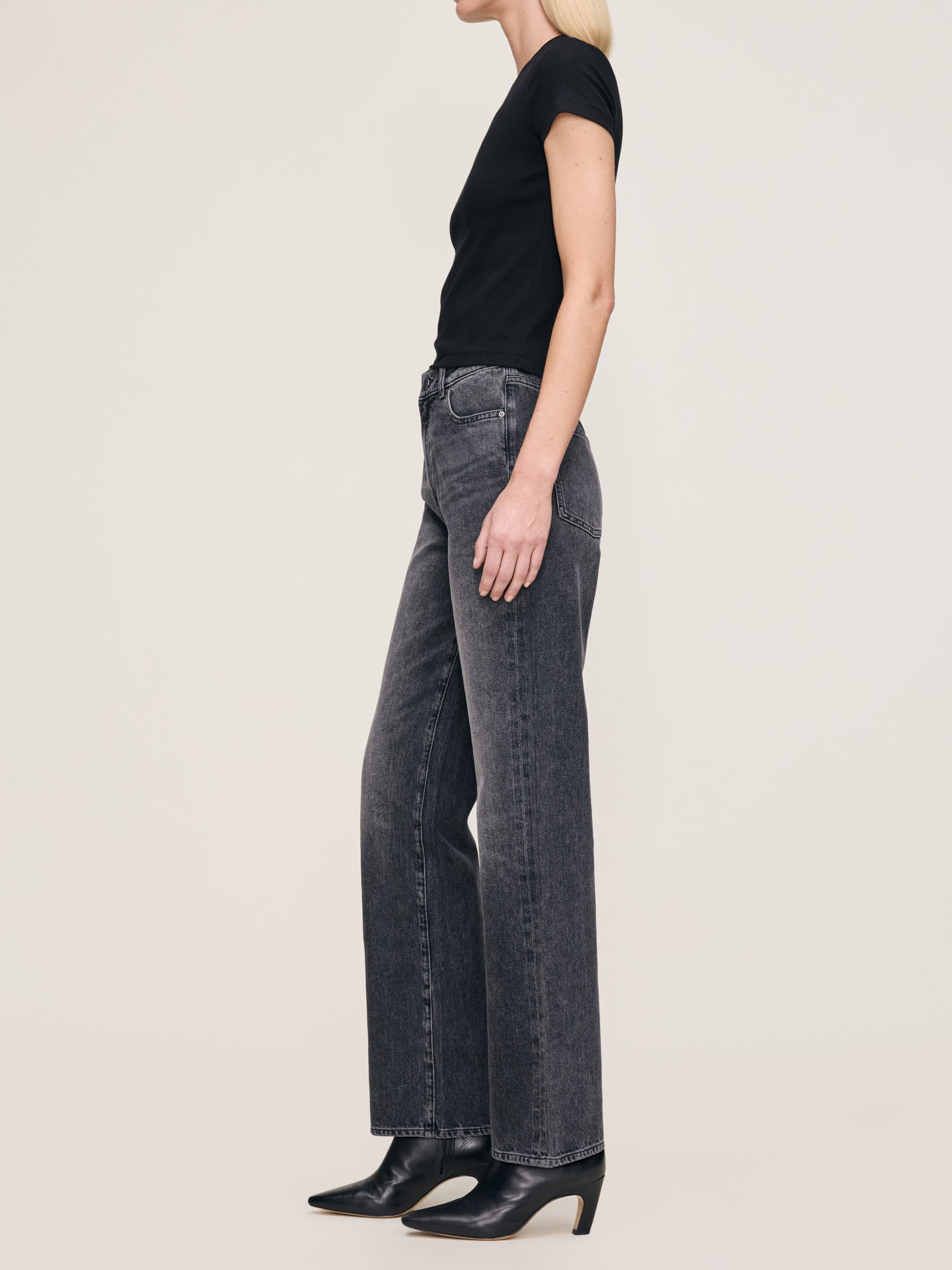 women's straight black jeans