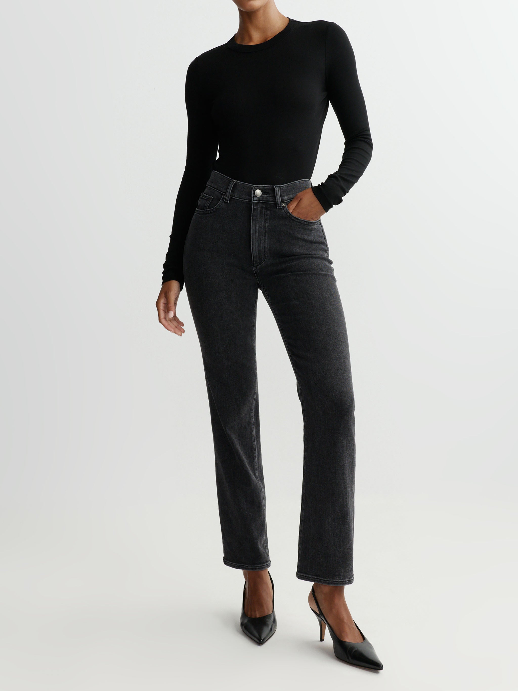 Halle Straight Petite High Rise Instasculpt™ 25.5