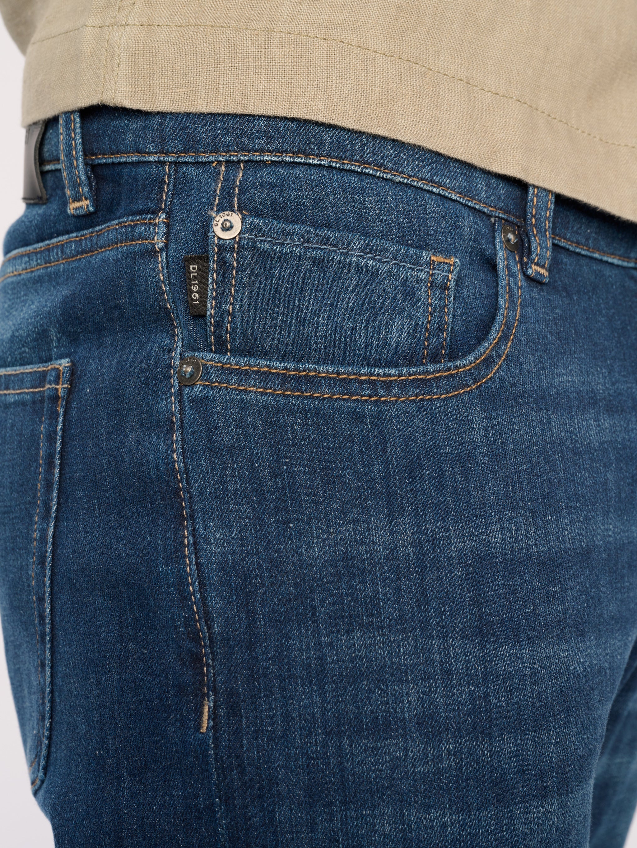 Avery Relaxed Straight Jeans | Riverdale Park