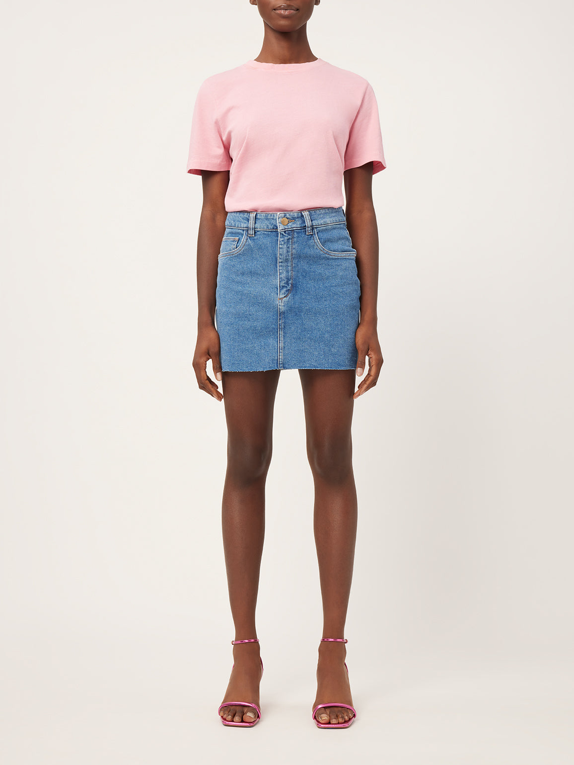 Essential Tee  | Flamingo