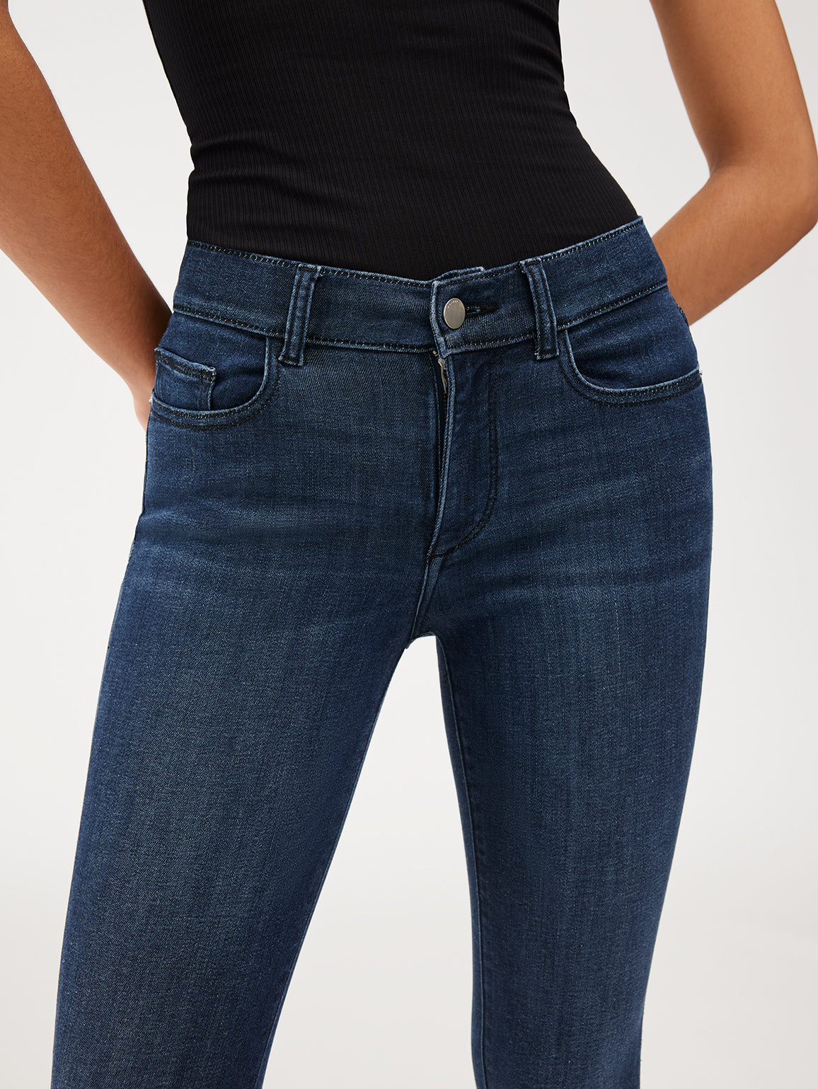 Farrow Skinny High Rise Instasculpt Ankle | Dark Indigo