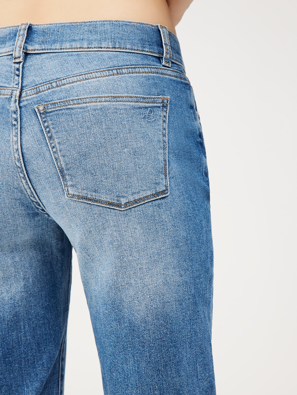 Riley Boyfriend: Straight | Oasis Distressed