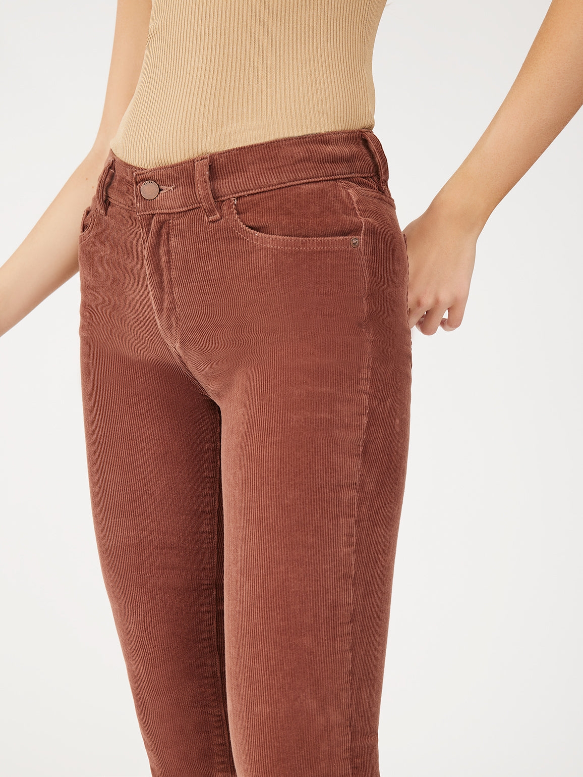 Mara Straight: Mid Rise Instasculpt Ankle | Copper