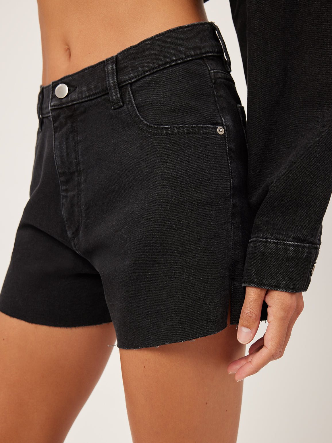Zoie Short Relaxed Vintage | Nightshade